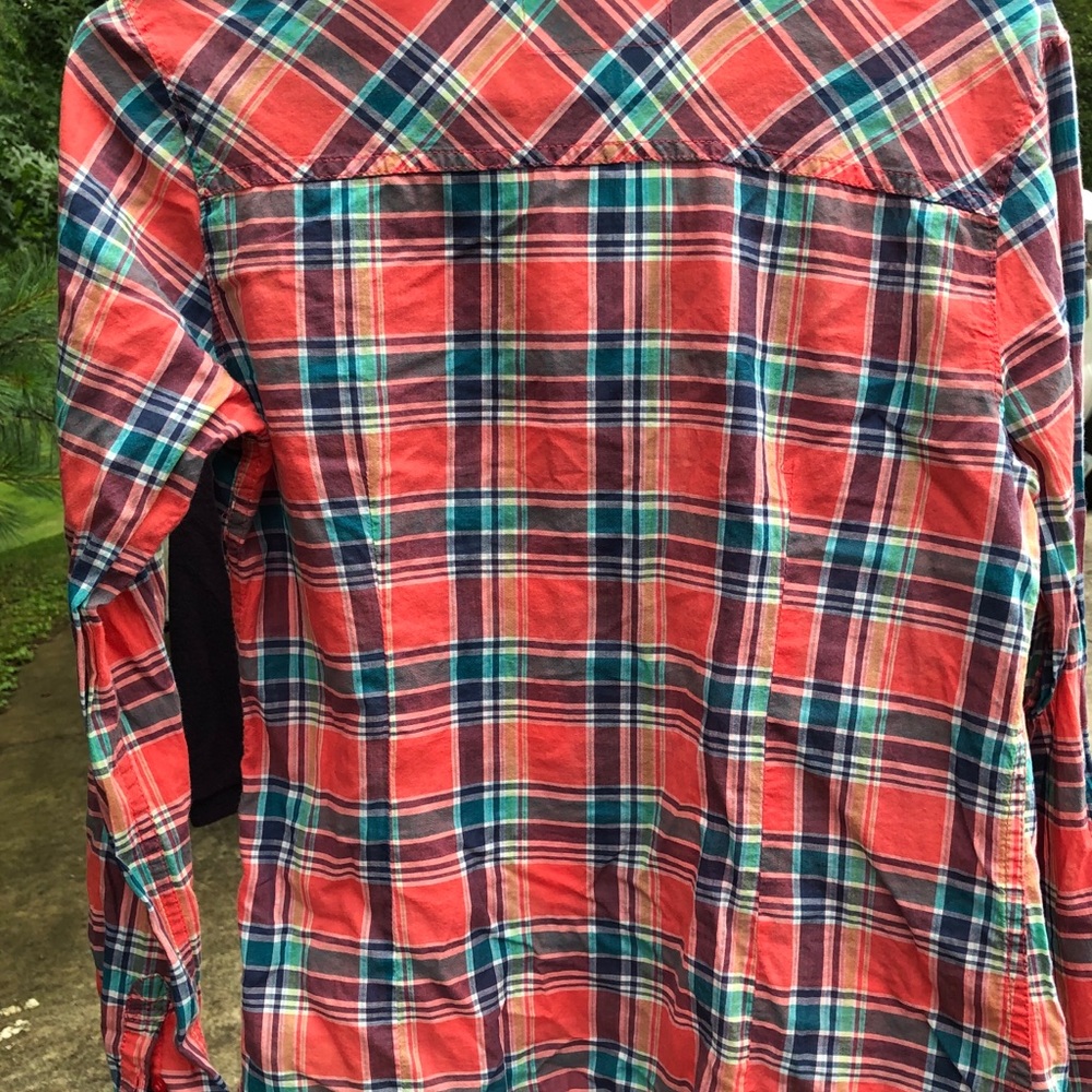 Button up - Picture 2 of 3
